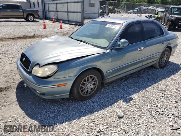 ✅ 2004 Hyundai Sonata GLS • VIN: KMHWF35HX4A990563 • Lot: 66352115. Listed on Copart with 201,382 mi. Free auction sales archive from the USA and detailed vehicle history report at DreamBid. Image 1.