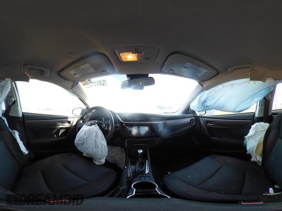 ✅ 2019 Toyota Corolla L • VIN: 2T1BURHEXKC167170 • Lot: 43337966. Wystawiony na IAAI z przebiegiem 60 190 mil. Bezpłatny archiwum sprzedaży aukcyjnych z USA i szczegółowy raport historii pojazdu na DreamBid. Zdjęcie 19.