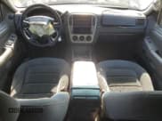 ✅ 2003 Ford Explorer XLT • VIN: 1FMZU73K33UC33574 • Lot: 47052545. Wystawiony na Copart z przebiegiem 164 050 mil. Bezpłatny archiwum sprzedaży aukcyjnych z USA i szczegółowy raport historii pojazdu na DreamBid. Zdjęcie 8.