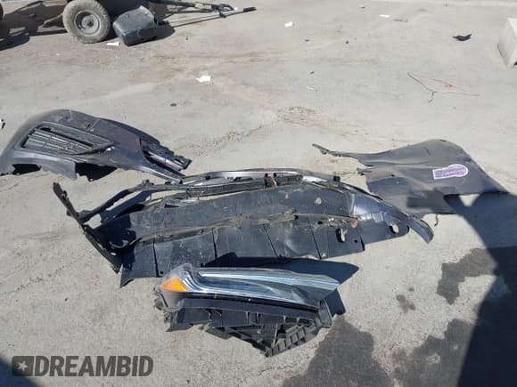 ✅ 2022 Honda Insight Touring • VIN: 19XZE4F92NE002174 • Lot: 43515550. Listed on IAAI with 9,677 mi. Free auction sales archive from the USA and detailed vehicle history report at DreamBid. Image 12.