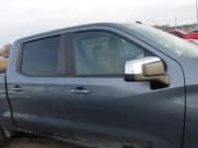 ✅ 2019 Chevrolet Silverado 1500 LT • VIN: 1GCUYDED3KZ221412 • Lot: 40814033. Wystawiony na IAAI z przebiegiem 150 547 mil. Bezpłatny archiwum sprzedaży aukcyjnych z USA i szczegółowy raport historii pojazdu na DreamBid. Zdjęcie 13.