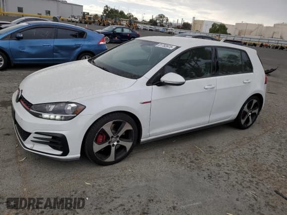 ✅ 2019 Volkswagen Golf GTI S • VIN: 3VW6T7AU7KM017709 • Lot: 81783975. Listed on Copart with 95,084 mi. Free auction sales archive from the USA and detailed vehicle history report at DreamBid. Image 1.