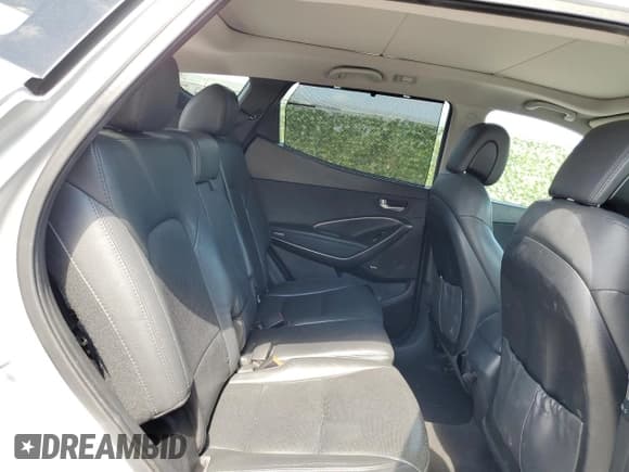 ✅ 2017 Hyundai Santa Fe Ultimate • VIN: 5XYZW4LA8HG431614 • Лот: 52976764. Опубликован ранее на Copart с пробегом 134 419 миль. Бесплатный доступ к архиву аукционных продаж из США и подробный отчёт об истории автомобиля на DreamBid. Изображение 11.