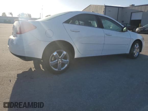 ✅ 2009 Pontiac G6 GT 1SA • VIN: 1G2ZH57N394126989 • Lot: 85100955. Listed on Copart with 102,078 mi. Free auction sales archive from the USA and detailed vehicle history report at DreamBid. Image 3.