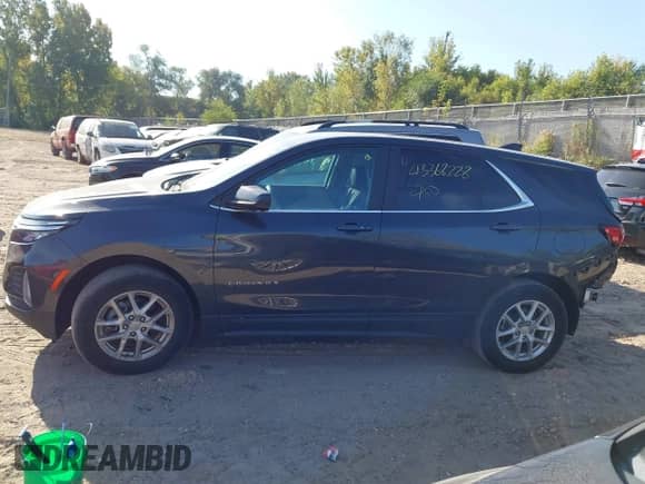 2022 Chevrolet Equinox LT with VIN 2GNAXUEV5N6145505, listed as a IAAI auction lot 43368228 with 73,302 mi miles and . Bid and sale history available at DreamBid. Image 14.