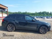 ✅ 2020 Bentley Bentayga V8 • VIN: SJAAM2ZV9LC029682 • Lot: 42847690. Wystawiony na IAAI z przebiegiem 26 272 mil. Bezpłatny archiwum sprzedaży aukcyjnych z USA i szczegółowy raport historii pojazdu na DreamBid. Zdjęcie 14.