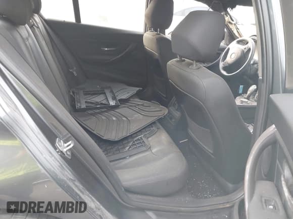 ✅ 2015 BMW 3 Series 328i xDrive • VIN: WBA3B3C51FF547314 • Lot: 41698904. Listed on IAAI with Not provided. Free auction sales archive from the USA and detailed vehicle history report at DreamBid. Image 8.