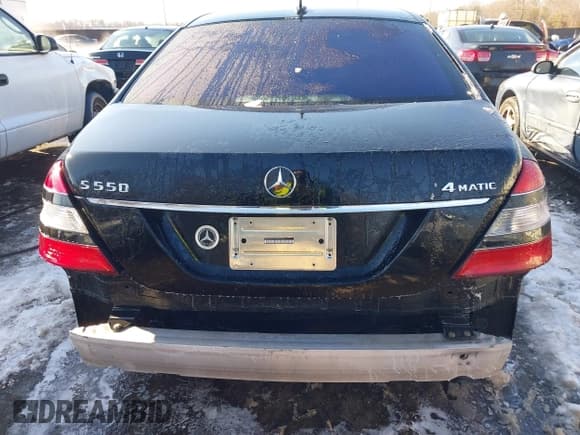 ✅ 2009 Mercedes-Benz S 550 • VIN: WDDNG86X79A239188 • Lot: 41269861. Listed on IAAI with 142,439 mi. Free auction sales archive from the USA and detailed vehicle history report at DreamBid. Image 16.