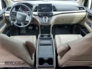 ✅ 2018 Honda Odyssey EX-L • VIN: 5FNRL6H7XJB023940 • Lot: 91579325. Wystawiony na Copart z przebiegiem 125 354 mil. Bezpłatny archiwum sprzedaży aukcyjnych z USA i szczegółowy raport historii pojazdu na DreamBid. Zdjęcie 8.