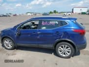 ✅ 2019 Nissan Rogue SV • VIN: JN1BJ1CR7KW332347 • Lot: 42552958. Wystawiony na IAAI z przebiegiem 88 648 mil. Bezpłatny archiwum sprzedaży aukcyjnych z USA i szczegółowy raport historii pojazdu na DreamBid. Zdjęcie 15.