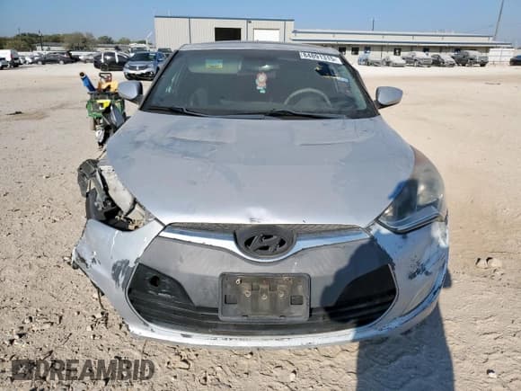 ✅ 2013 Hyundai Veloster w/Black Int • VIN: KMHTC6AD8DU089125 • Lot: 84891315. Wystawiony na Copart z przebiegiem 85 459 mil. Bezpłatny archiwum sprzedaży aukcyjnych z USA i szczegółowy raport historii pojazdu na DreamBid. Zdjęcie 5.