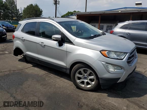 ✅ 2019 Ford EcoSport SE • VIN: MAJ3S2GE5KC305506 • Lot: 69106275. Wystawiony na Copart z przebiegiem 51 117 mil. Bezpłatny archiwum sprzedaży aukcyjnych z USA i szczegółowy raport historii pojazdu na DreamBid. Zdjęcie 4.