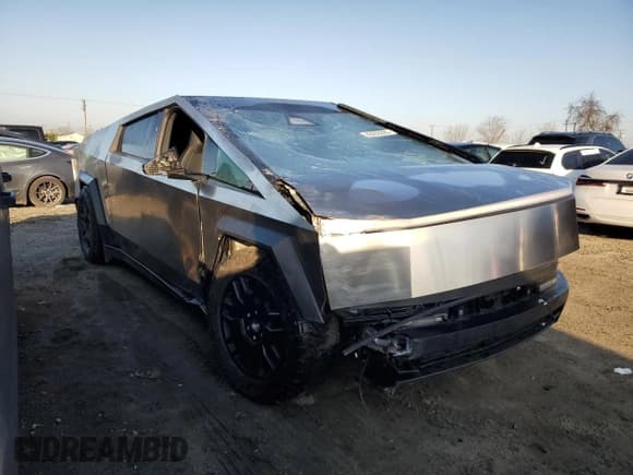 ✅ 2024 Tesla Cybertruck • VIN: 7G2CEHEDXRA013484 • Лот: 43263285. Опубликован ранее на Copart с пробегом 2 869 миль. Бесплатный доступ к архиву аукционных продаж из США и подробный отчёт об истории автомобиля на DreamBid. Изображение 4.