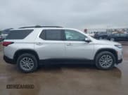 ✅ 2022 Chevrolet Traverse LT Cloth • VIN: 1GNERGKW9NJ160988 • Lot: 42379091. Listed on IAAI with 57,689 mi. Free auction sales archive from the USA and detailed vehicle history report at DreamBid. Image 13.