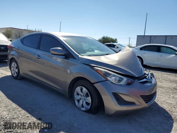 ✅ 2016 Hyundai Elantra SE • VIN: 5NPDH4AE5GH749403 • Lot: 82169215. Listed on Copart with 89,854 mi. Free auction sales archive from the USA and detailed vehicle history report at DreamBid. Image 4.