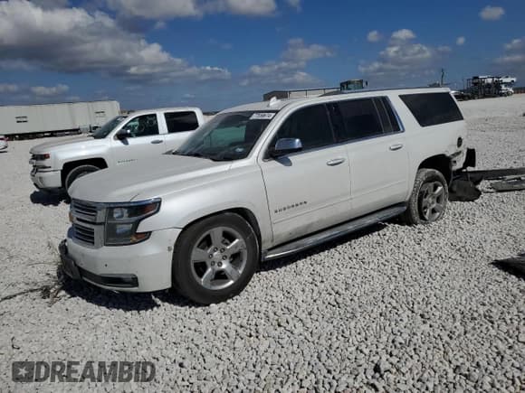 ✅ 2017 Chevrolet Suburban Premier • VIN: 1GNSKJKC9HR381572 • Lot: 77559674. Wystawiony na Copart z przebiegiem 125 298 mil. Bezpłatny archiwum sprzedaży aukcyjnych z USA i szczegółowy raport historii pojazdu na DreamBid. Zdjęcie 1.