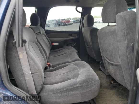 ✅ 2002 Chevrolet Tahoe LS • VIN: 1GNEC13VX2J305911 • Lot: 92505465. Listed on Copart with 291,983 mi. Free auction sales archive from the USA and detailed vehicle history report at DreamBid. Image 11.