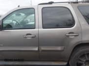 ✅ 2007 GMC Yukon SLT • VIN: 1GKFK13077R223457 • Lot: 43755761. Wystawiony na IAAI z przebiegiem Nie podano. Bezpłatny archiwum sprzedaży aukcyjnych z USA i szczegółowy raport historii pojazdu na DreamBid. Zdjęcie 14.