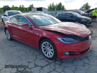 ✅ 2017 Tesla Model S 60 • VIN: 5YJSA1E14HF199130 • Lot: 42544333. Wystawiony na IAAI z przebiegiem 72 858 mil. Bezpłatny archiwum sprzedaży aukcyjnych z USA i szczegółowy raport historii pojazdu na DreamBid. Zdjęcie 1.