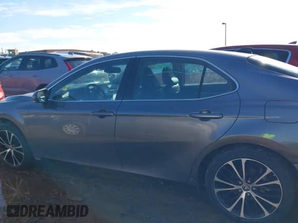 2021 Toyota Camry XSE with VIN 4T1K61AK4MU569697, listed as a IAAI auction lot 41250987 with 48,278 mi miles and . Bid and sale history available at DreamBid. Image 14.