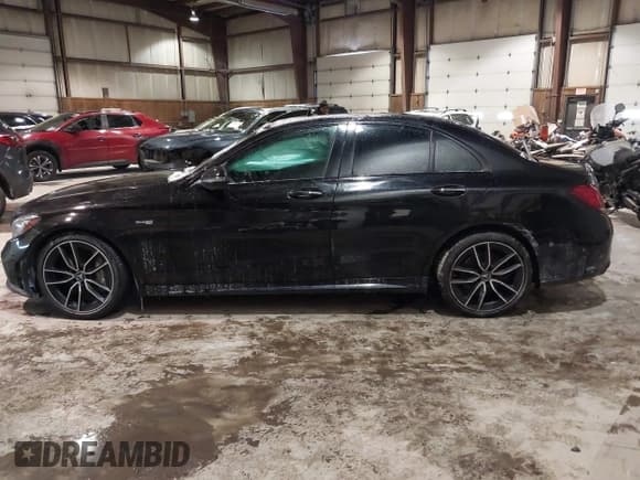 ✅ 2020 Mercedes-Benz C 43 AMG • VIN: 55SWF6EB0LU328562 • Lot: 41384160. Wystawiony na IAAI z przebiegiem 64 202 mil. Bezpłatny archiwum sprzedaży aukcyjnych z USA i szczegółowy raport historii pojazdu na DreamBid. Zdjęcie 14.