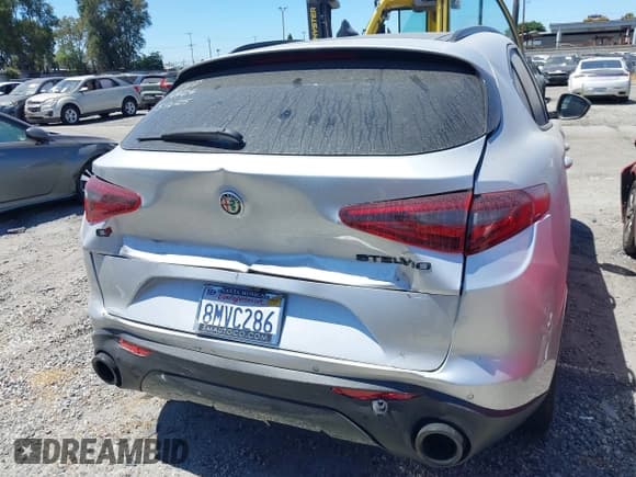 ✅ 2019 Alfa Romeo Stelvio Ti • VIN: ZASPAKBN8K7C49471 • Lot: 42346459. Wystawiony na IAAI z przebiegiem Nie podano. Bezpłatny archiwum sprzedaży aukcyjnych z USA i szczegółowy raport historii pojazdu na DreamBid. Zdjęcie 17.