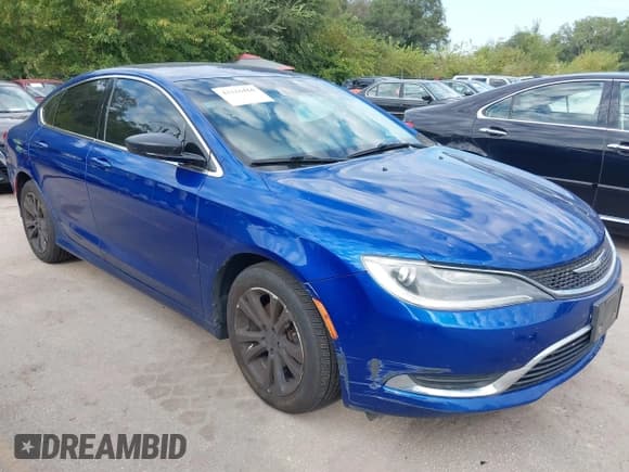 ✅ 2015 Chrysler 200 Limited • VIN: 1C3CCCABXFN657944 • Lot: 43216166. Listed on IAAI with 123,898 mi. Free auction sales archive from the USA and detailed vehicle history report at DreamBid. Image 1.