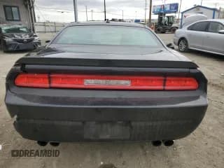 ✅ 2014 Dodge Challenger R/T • VIN: 2C3CDYBT1EH100493 • Lot: 82682464. Wystawiony na Copart z przebiegiem 79 123 mil. Bezpłatny archiwum sprzedaży aukcyjnych z USA i szczegółowy raport historii pojazdu na DreamBid. Zdjęcie 6.