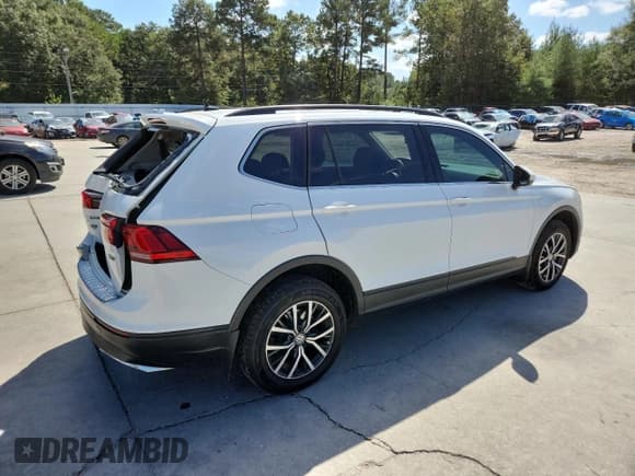 ✅ 2019 Volkswagen Tiguan SE • VIN: 3VV2B7AX7KM186404 • Lot: 85085385. Wystawiony na Copart z przebiegiem 91 562 mil. Bezpłatny archiwum sprzedaży aukcyjnych z USA i szczegółowy raport historii pojazdu na DreamBid. Zdjęcie 3.