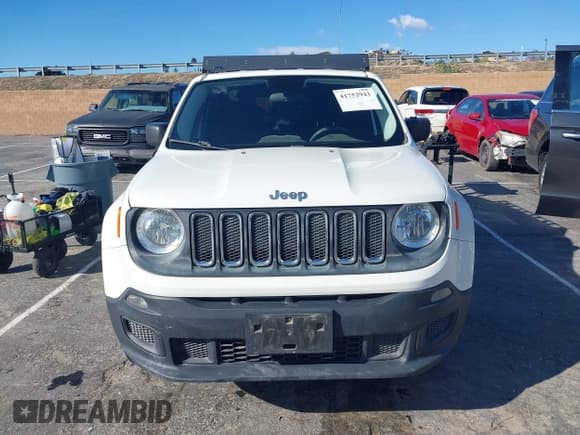 ✅ 2017 Jeep Renegade Sport • VIN: ZACCJBAH3HPF38935 • Lot: 41752943. Listed on IAAI with 97,532 mi. Free auction sales archive from the USA and detailed vehicle history report at DreamBid. Image 13.