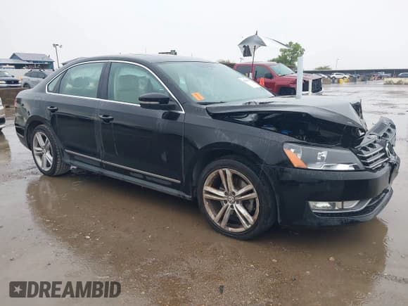 ✅ 2014 Volkswagen Passat SE • VIN: 1VWBN7A3XEC088988 • Лот: 43028539. Опубликован ранее на IAAI с пробегом 114 764 миль. Бесплатный доступ к архиву аукционных продаж из США и подробный отчёт об истории автомобиля на DreamBid. Изображение 1.