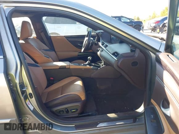 ✅ 2019 Lexus ES 350 • VIN: 58ABZ1B18KU009216 • Lot: 43327474. Listed on IAAI with 69,344 mi. Free auction sales archive from the USA and detailed vehicle history report at DreamBid. Image 5.