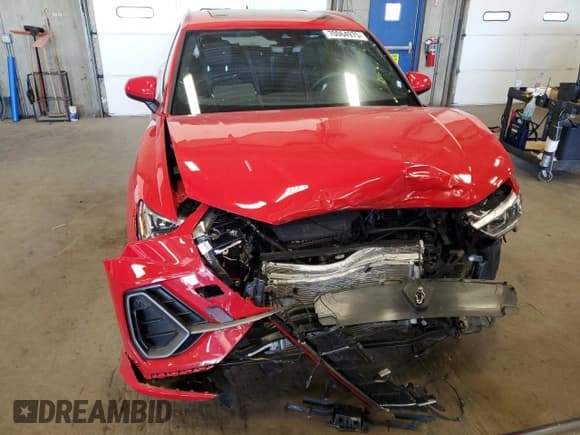 ✅ 2025 Audi Q3 S line Premium • VIN: WA1DECF3XS1061787 • Lot: 70064975. Listed on Copart with 8,717 mi. Free auction sales archive from the USA and detailed vehicle history report at DreamBid. Image 5.