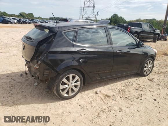 ✅ 2013 Hyundai Accent SE • VIN: KMHCU5AE5DU102395 • Лот: 69660934. Опубликован ранее на Copart с пробегом 91 625 миль. Бесплатный доступ к архиву аукционных продаж из США и подробный отчёт об истории автомобиля на DreamBid. Изображение 3.