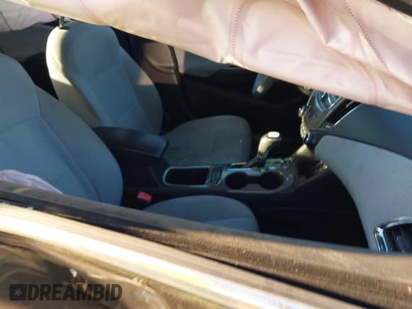 ✅ 2019 Chevrolet Cruze LT • VIN: 3G1BE6SM5KS569038 • Лот: 43184515. Опубликован ранее на IAAI с пробегом 221 851 миль. Бесплатный доступ к архиву аукционных продаж из США и подробный отчёт об истории автомобиля на DreamBid. Изображение 5.