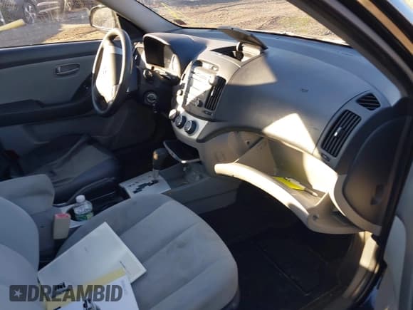 ✅ 2008 Hyundai Elantra GLS • VIN: KMHDU46DX8U549339 • Lot: 40852897. Wystawiony na IAAI z przebiegiem 156 964 mil. Bezpłatny archiwum sprzedaży aukcyjnych z USA i szczegółowy raport historii pojazdu na DreamBid. Zdjęcie 5.