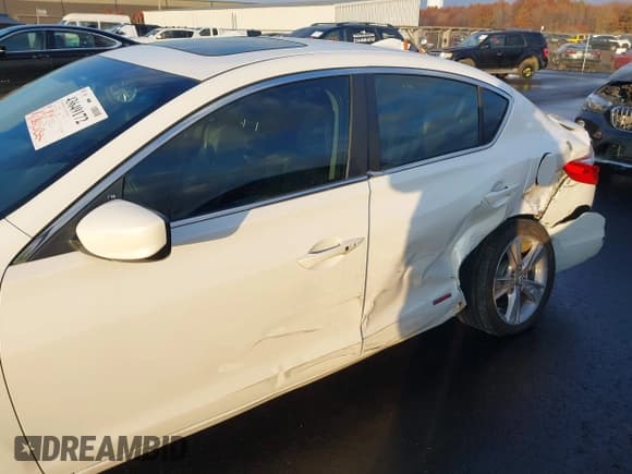 ✅ 2013 Acura ILX Premium • VIN: 19VDE1F52DE017397 • Lot: 43649172. Listed on IAAI with 141,283 mi. Free auction sales archive from the USA and detailed vehicle history report at DreamBid. Image 14.