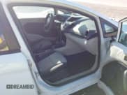 ✅ 2012 Ford Fiesta S • VIN: 3FADP4AJ9CM131897 • Lot: 43694364. Wystawiony na IAAI z przebiegiem 217 003 mil. Bezpłatny archiwum sprzedaży aukcyjnych z USA i szczegółowy raport historii pojazdu na DreamBid. Zdjęcie 5.