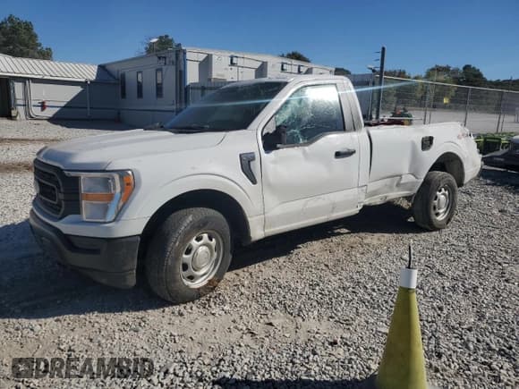 ✅ 2022 Ford F-150 XL • VIN: 1FTMF1EB5NKE26035 • Lot: 76379644. Listed on Copart with 21,168 mi. Free auction sales archive from the USA and detailed vehicle history report at DreamBid. Image 1.
