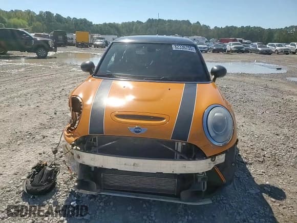 ✅ 2014 MINI Hardtop S • VIN: WMWXM7C5XET731377 • Лот: 82336755. Опубликован ранее на Copart с пробегом 130 156 миль. Бесплатный доступ к архиву аукционных продаж из США и подробный отчёт об истории автомобиля на DreamBid. Изображение 14.