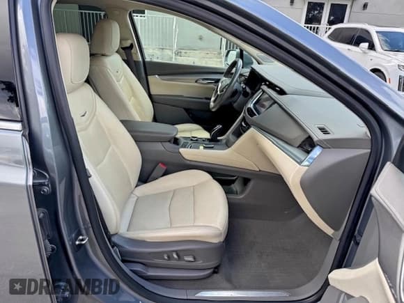 ✅ 2020 Cadillac XT5 Premium Luxury AWD • VIN: 1GYKNDRS7LZ196339 • Lot: 95501115. Wystawiony na Copart z przebiegiem 68 753 mil. Bezpłatny archiwum sprzedaży aukcyjnych z USA i szczegółowy raport historii pojazdu na DreamBid. Zdjęcie 7.