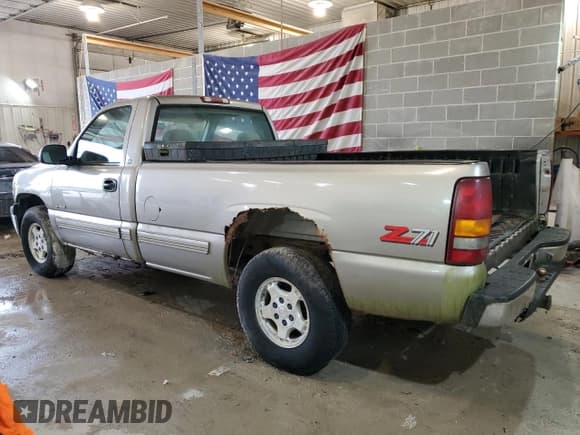 ✅ 1999 Chevrolet Silverado 1500 • VIN: 1GCEK14T8XE187754 • Лот: 41957695. Опубликован ранее на Copart с пробегом 224 945 миль. Бесплатный доступ к архиву аукционных продаж из США и подробный отчёт об истории автомобиля на DreamBid. Изображение 2.