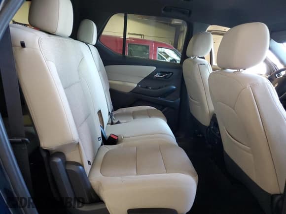 ✅ 2023 Chevrolet Traverse LS • VIN: 1GNERFKW6PJ294953 • Lot: 60744484. Wystawiony na Copart z przebiegiem 13 431 mil. Bezpłatny archiwum sprzedaży aukcyjnych z USA i szczegółowy raport historii pojazdu na DreamBid. Zdjęcie 11.