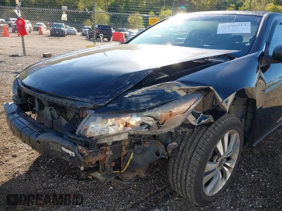 ✅ 2011 Honda Accord EX-L • VIN: 1HGCS1B83BA011752 • Lot: 43400714. Wystawiony na IAAI z przebiegiem 160 255 mil. Bezpłatny archiwum sprzedaży aukcyjnych z USA i szczegółowy raport historii pojazdu na DreamBid. Zdjęcie 6.