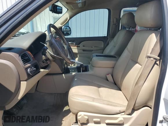 ✅ 2012 GMC Yukon SLT • VIN: 1GKS1CE01CR268155 • Lot: 68671735. Wystawiony na Copart z przebiegiem 193 483 mil. Bezpłatny archiwum sprzedaży aukcyjnych z USA i szczegółowy raport historii pojazdu na DreamBid. Zdjęcie 7.