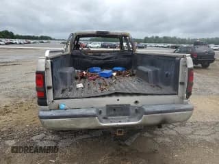 ✅ 1999 Dodge 1500 • VIN: 3B7HF13Z1XG181908 • Лот: 66058474. Опубликован ранее на Copart с пробегом Не указан. Бесплатный доступ к архиву аукционных продаж из США и подробный отчёт об истории автомобиля на DreamBid. Изображение 6.