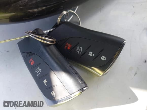 ✅ 2023 Lexus GX 460 Luxury • VIN: JTJGM7BX4P5344883 • Lot: 43447925. Wystawiony na IAAI z przebiegiem 49 334 mil. Bezpłatny archiwum sprzedaży aukcyjnych z USA i szczegółowy raport historii pojazdu na DreamBid. Zdjęcie 11.