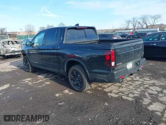✅ 2025 Honda Ridgeline Black Edition • VIN: 5FPYK3F82SB007717 • Lot: 41492576. Wystawiony na IAAI z przebiegiem 623 mil. Bezpłatny archiwum sprzedaży aukcyjnych z USA i szczegółowy raport historii pojazdu na DreamBid. Zdjęcie 3.