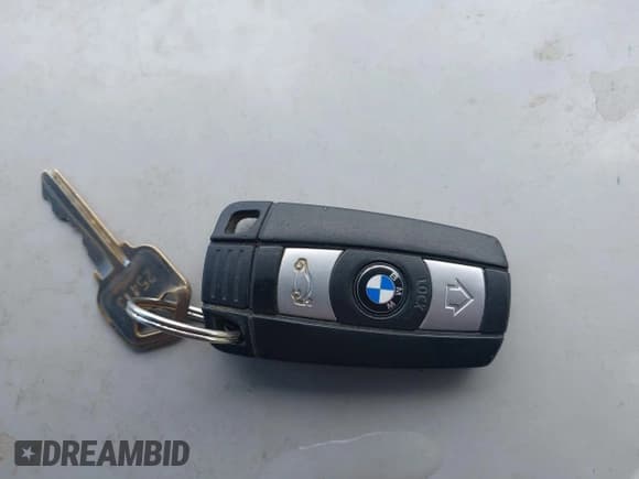 ✅ 2007 BMW 5 Series 550i • VIN: WBANB53537CP08348 • Lot: 43539262. Listed on IAAI with 39,037 mi. Free auction sales archive from the USA and detailed vehicle history report at DreamBid. Image 11.