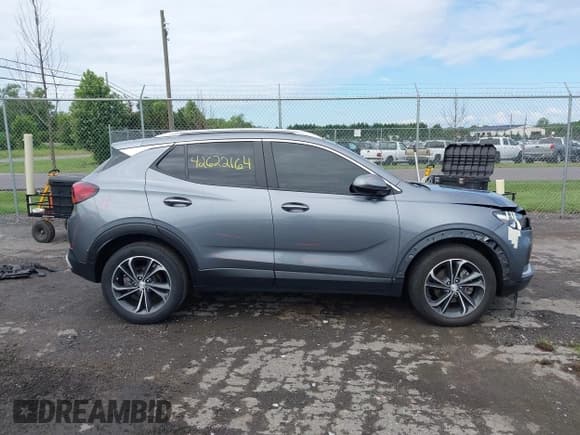 ✅ 2022 Buick Encore GX Select • VIN: KL4MMDS24NB112270 • Lot: 42622164. Wystawiony na IAAI z przebiegiem 77 344 mil. Bezpłatny archiwum sprzedaży aukcyjnych z USA i szczegółowy raport historii pojazdu na DreamBid. Zdjęcie 14.